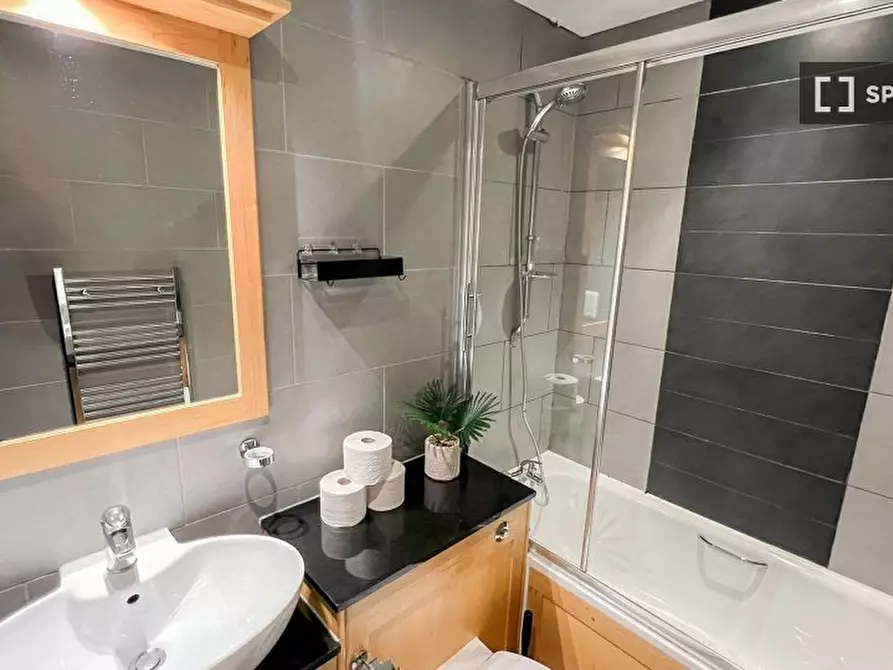 Immagine 11 di Appartamento in affitto  in flat a 