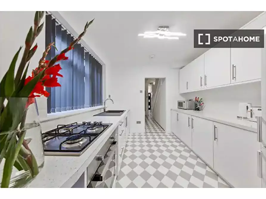 Immagine 8 di Appartamento in affitto  in Ranelagh Rd a Stratford