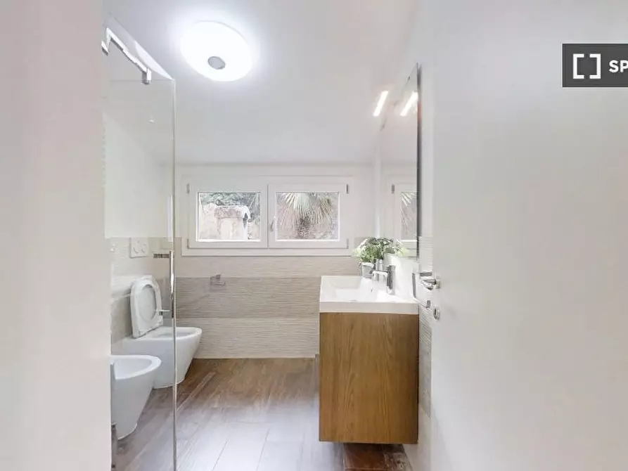 Immagine 11 di Camera condivisa in affitto  in VIA GIAMBELLINO a Padova