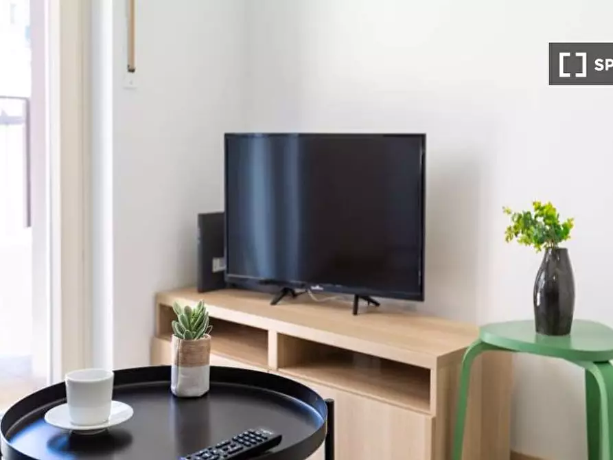 Immagine 17 di Camera condivisa in affitto  in Via Gardone a Milano