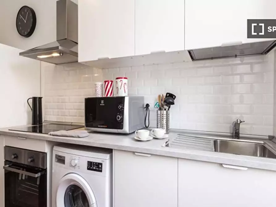 Immagine 10 di Camera condivisa in affitto  in Via Paolo Bassi a Milano