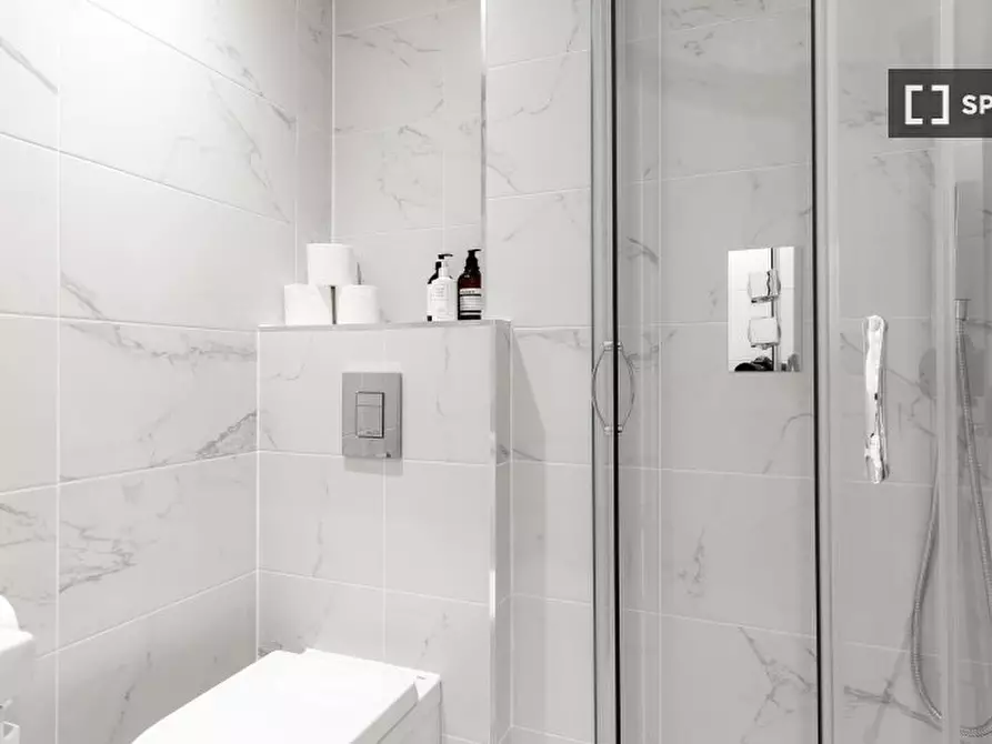 Immagine 14 di Appartamento in affitto  in Sussex Gardens a Paddington