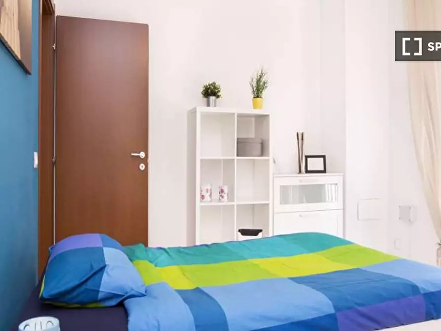 Immagine 2 di Camera condivisa in affitto  in Viale Carlo Espinasse a Milano