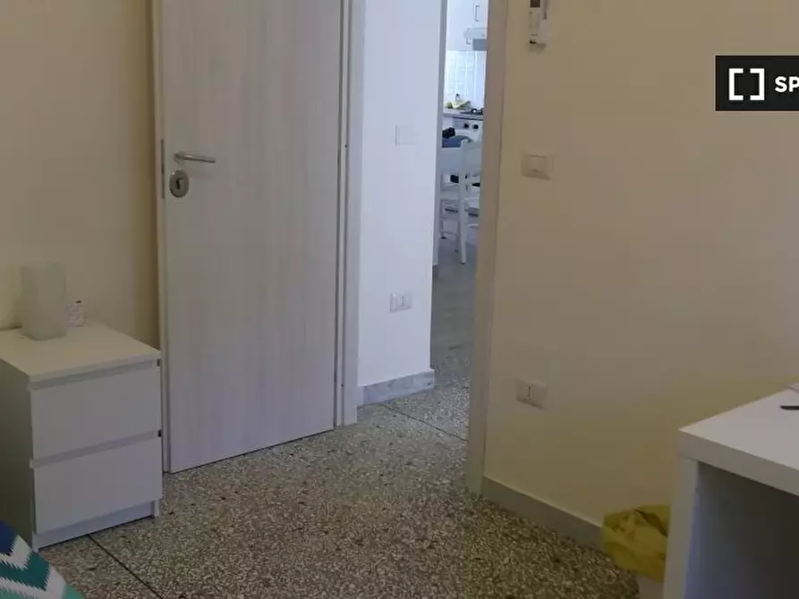 Immagine 6 di Camera condivisa in affitto  in Via Domenico Quaranta a Napoli