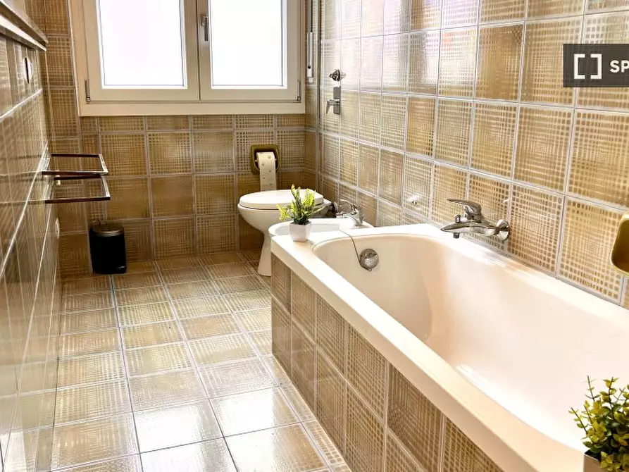 Immagine 16 di Camera condivisa in affitto  in Via Ponte Seveso a Milano