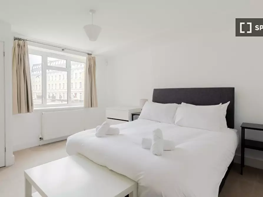 Immagine 17 di Appartamento in affitto  in Apartment a Kensington