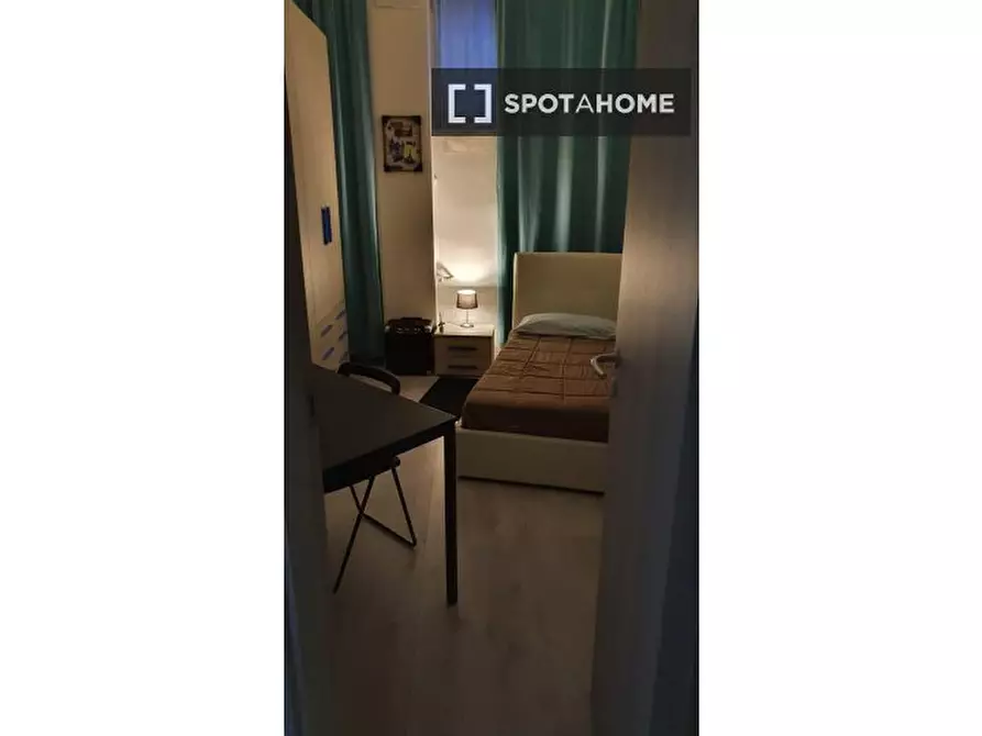 Immagine 2 di Camera condivisa in affitto  in Via Privata Giovanni Meli a Milano