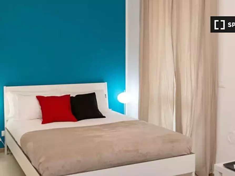 Immagine 17 di Camera condivisa in affitto  in Corso Massimo d'Azeglio a Torino