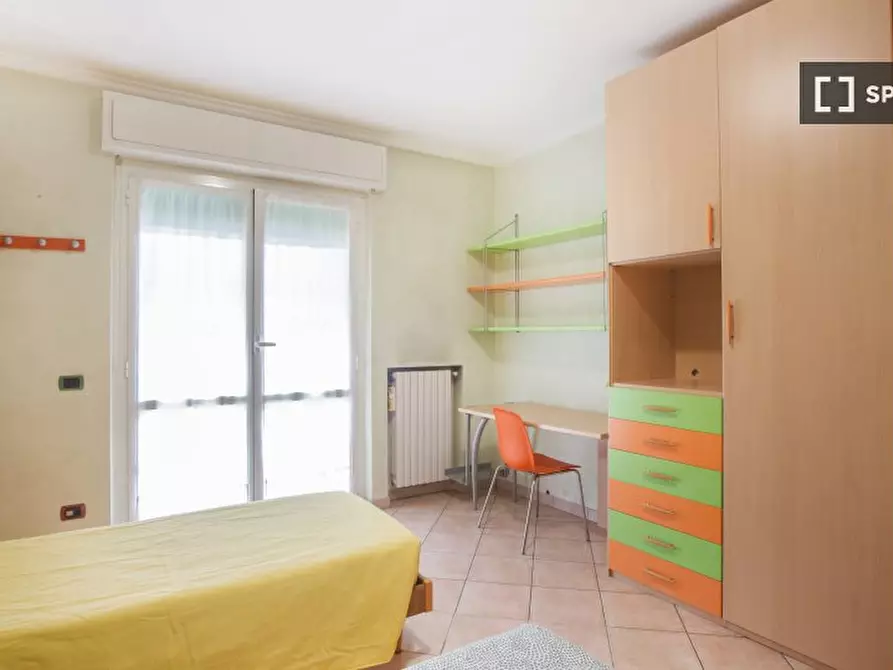 Immagine 18 di Camera condivisa in affitto  in Via Cogne a Milano