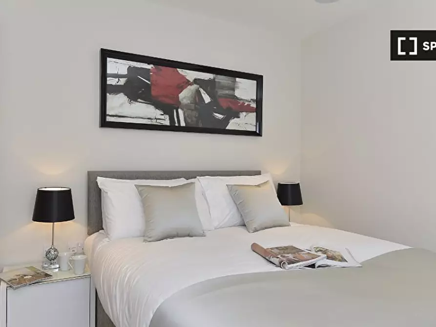 Immagine 4 di Appartamento in affitto  in Sudrey St a Camberwell