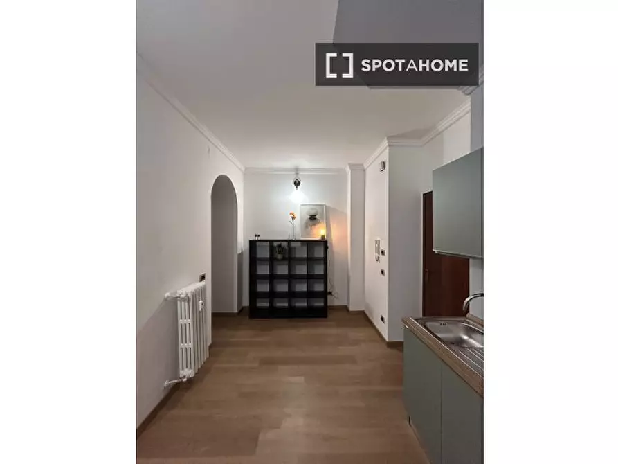 Immagine 17 di Camera condivisa in affitto  in Mantova a Brescia