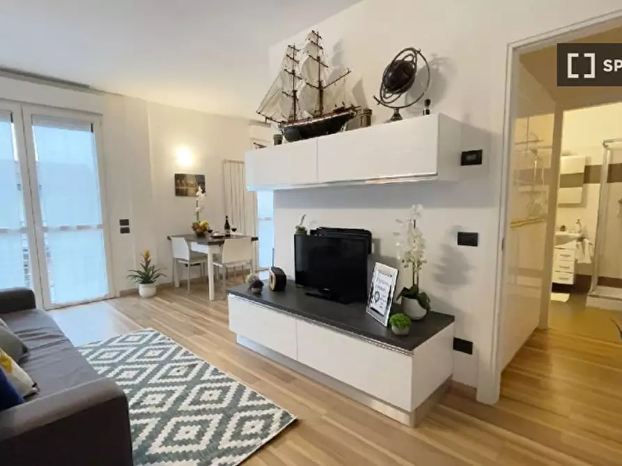 Immagine 8 di Appartamento in affitto  in Via Giuseppe Candiani a Milano