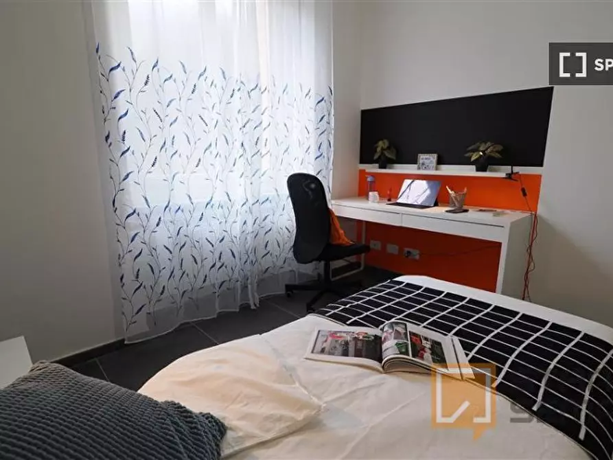 Immagine 1 di Camera condivisa in affitto  in Corso Peschiera a Torino