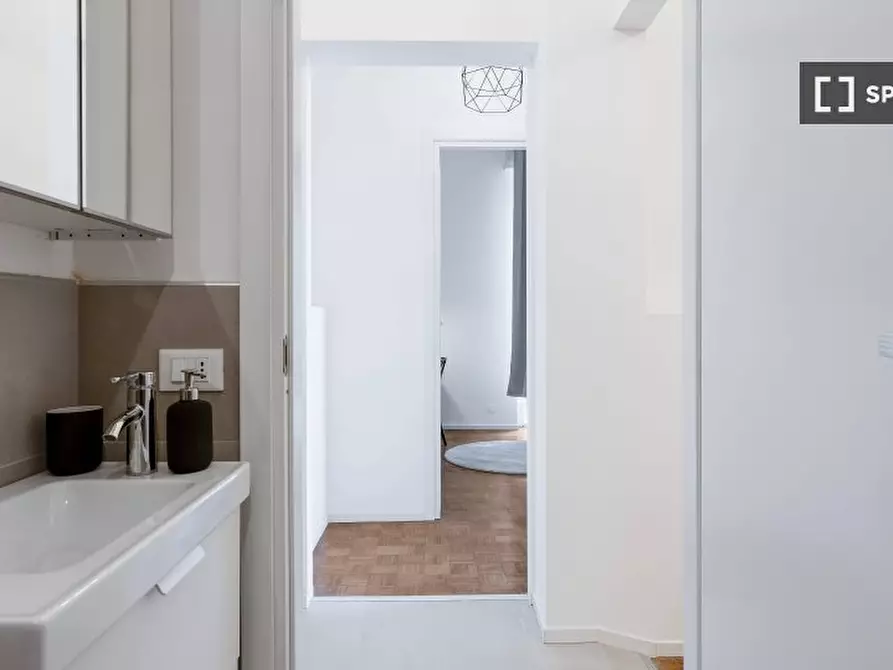 Immagine 18 di Camera condivisa in affitto  in Via Quarnero a Milano