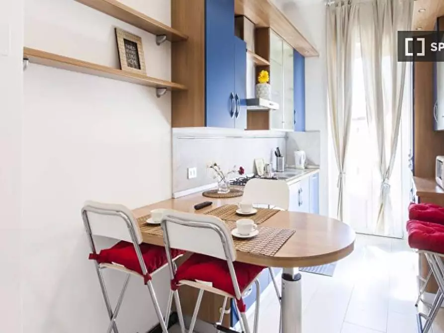 Immagine 8 di Camera condivisa in affitto  in Viale Emilio Caldara a Milano