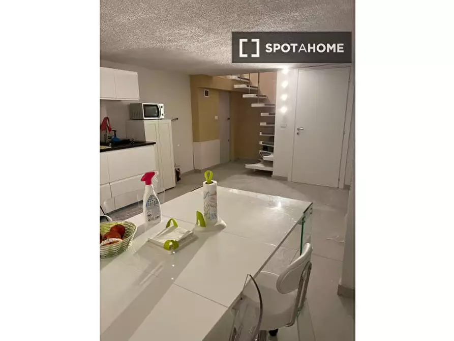 Immagine 9 di Camera condivisa in affitto  in Viale Bligny a Milano