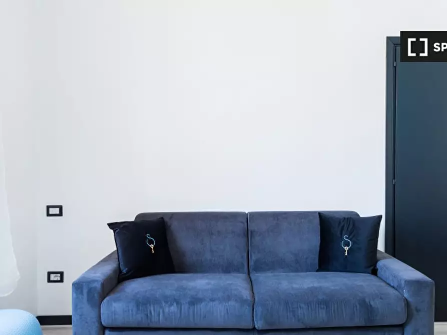 Immagine 17 di Appartamento in affitto  in Via Modena a Roma