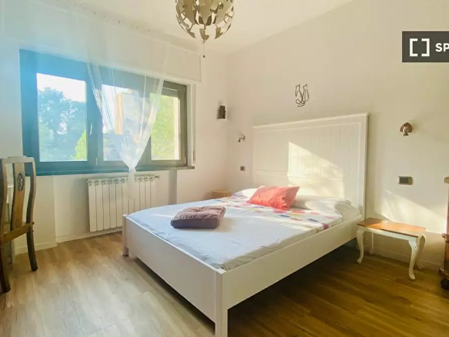 Immagine 1 di Camera condivisa in affitto  in Via Sesto Calende a Milano