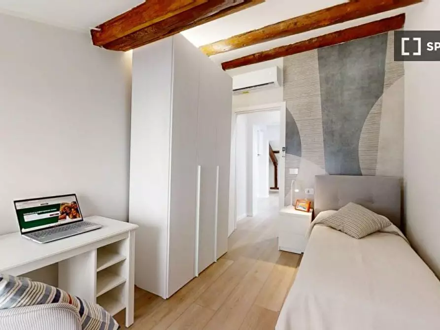 Immagine 19 di Camera condivisa in affitto  in Via San Francesco a Padova