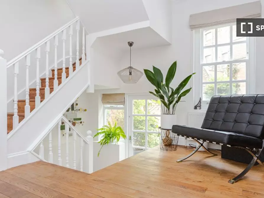Immagine 2 di Appartamento in affitto  in Balfe St a Islington
