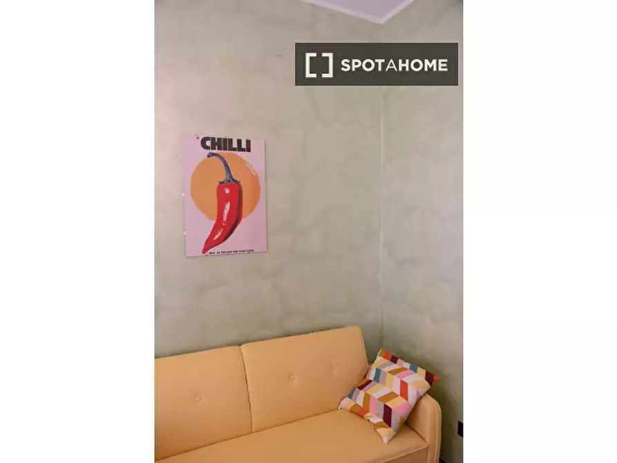 Immagine 2 di Appartamento in affitto  in Via di Casal Bertone a Roma