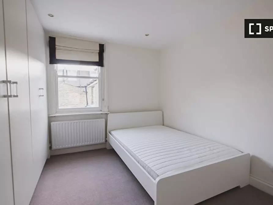 Immagine 1 di Camera condivisa in affitto  in Brookville Rd a Hammersmith