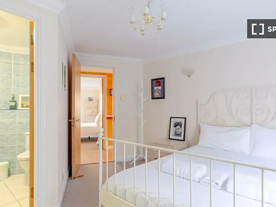 Immagine 13 di Appartamento in affitto  in flat a 