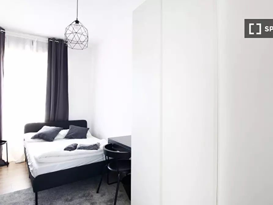 Immagine 5 di Camera condivisa in affitto  in Via Benjamin Constant a Milano