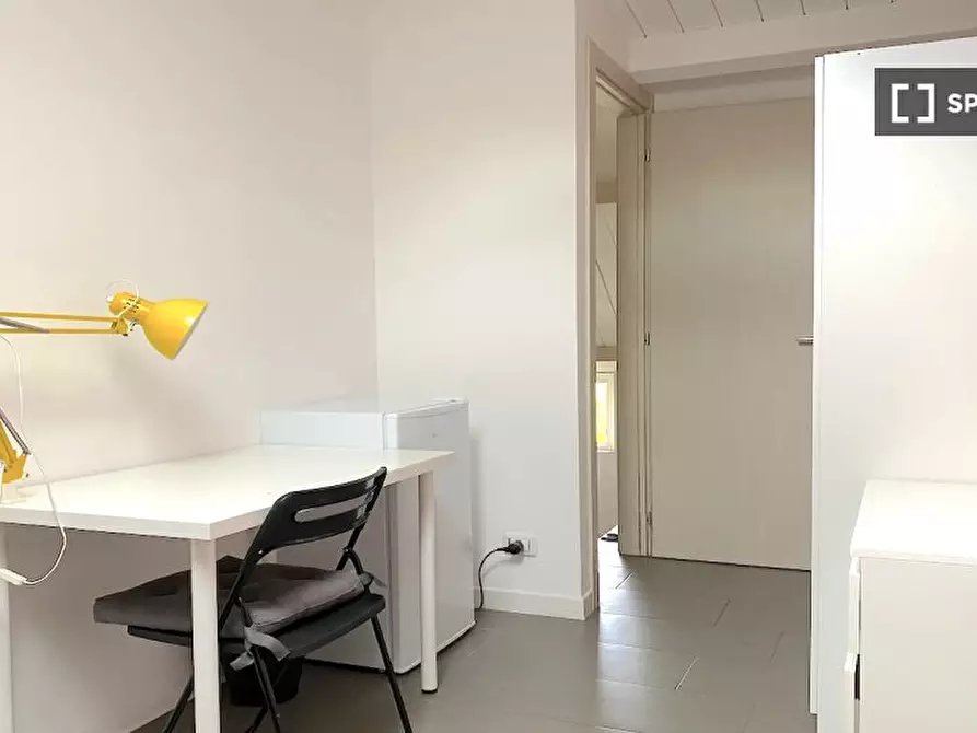 Immagine 7 di Camera condivisa in affitto  in Via di Carcaricola a Roma