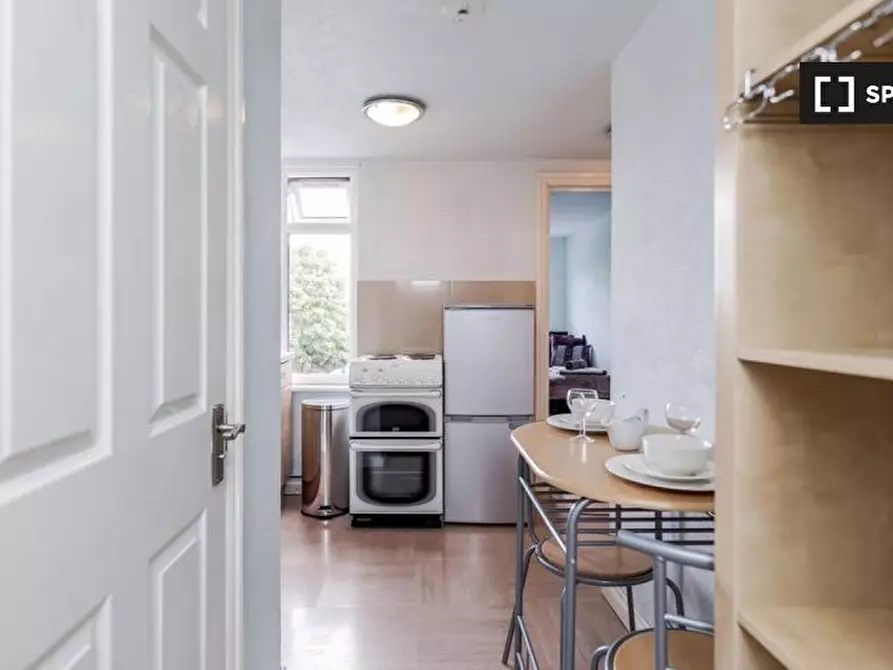 Immagine 4 di Appartamento in affitto  in Watford General Suites Apartment Loft a Watford