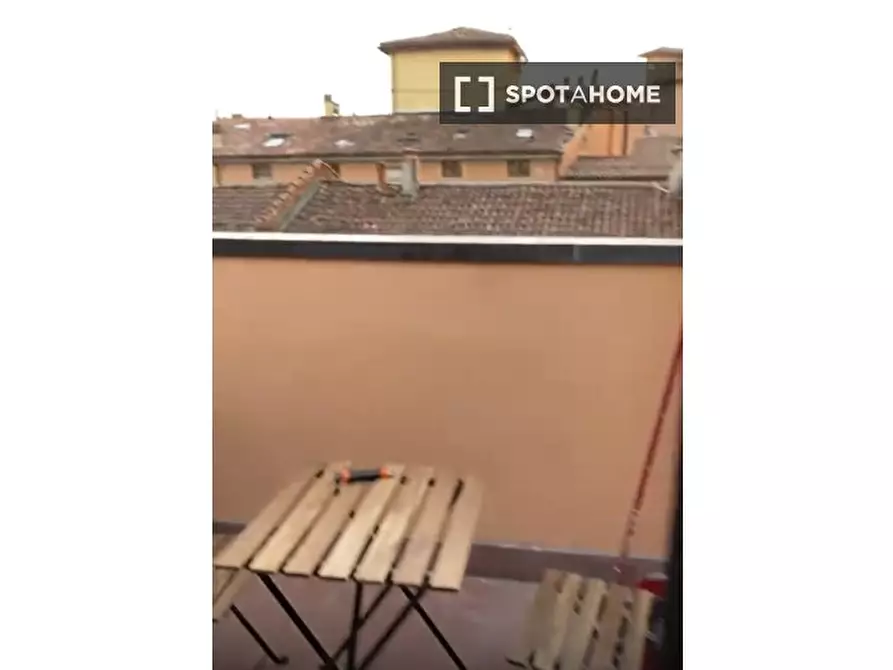 Immagine 12 di Appartamento in affitto  in Via de' Castagnoli a Bologna