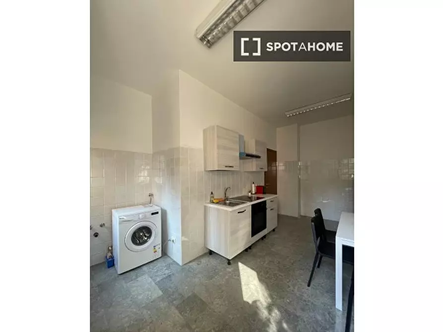 Immagine 8 di Camera condivisa in affitto  in Viale Quirico Filopanti a Bologna