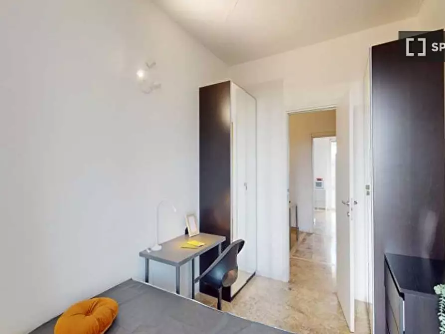 Immagine 5 di Camera condivisa in affitto  in Viale Molise a Milano