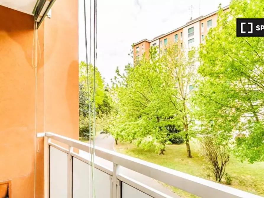 Immagine 6 di Camera condivisa in affitto  in Via degli Astri a Milano