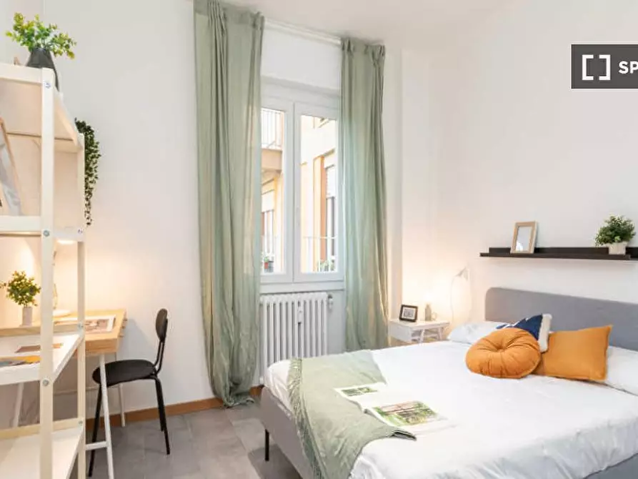 Immagine 3 di Camera condivisa in affitto  in Via Carlo Alberto Pisani Dossi a Milano