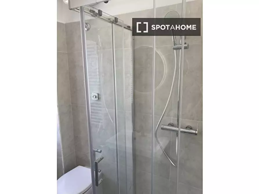 Immagine 7 di Ufficio in affitto  in Via Montefalco a Roma