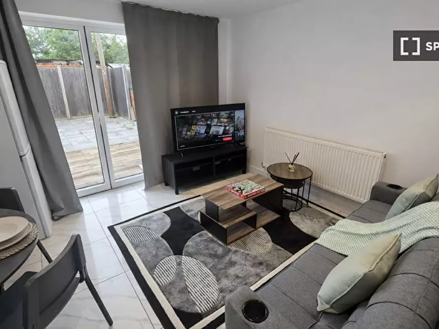 Immagine 1 di Appartamento in affitto  in Salisbury Road a 