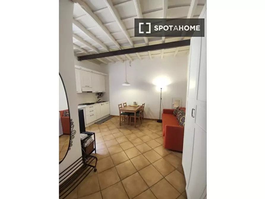 Immagine 13 di Appartamento in affitto  in Via dei Cappellari a Roma