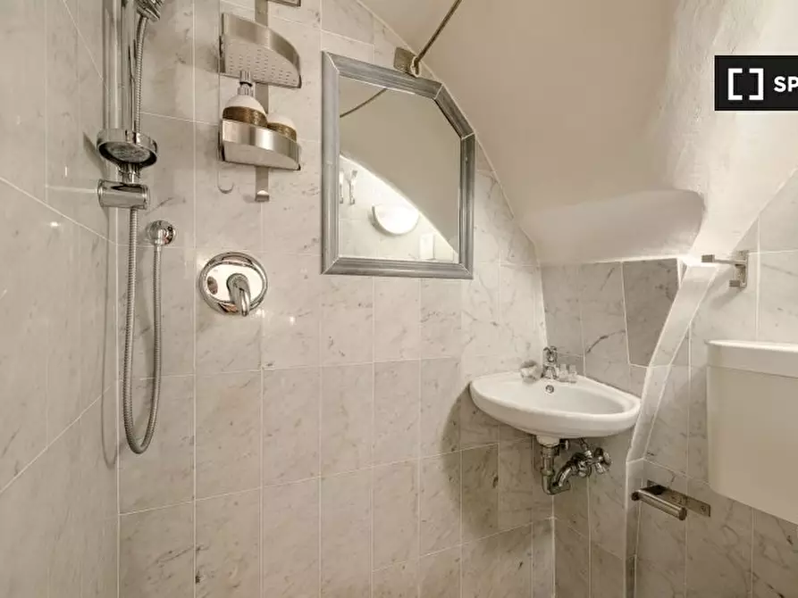 Immagine 14 di Appartamento in affitto  in Borgo Tegolaio, 50125 Firenze FI, Italy a Firenze