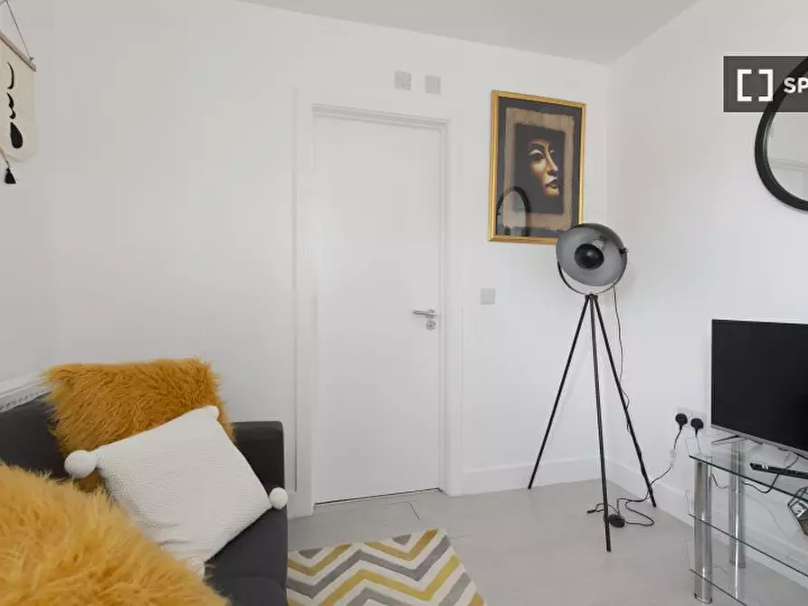 Immagine 12 di Appartamento in affitto  in flat a Tottenham