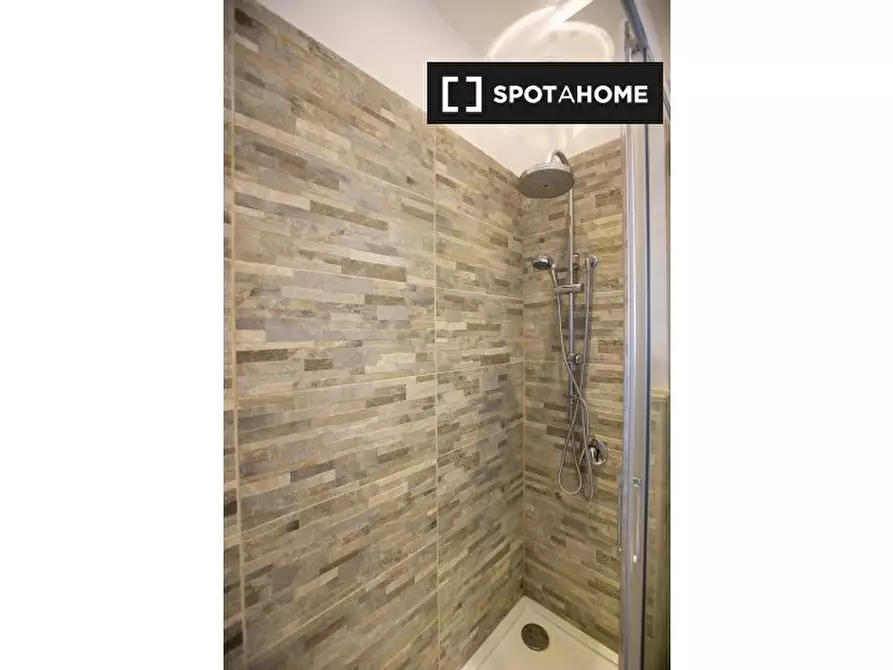 Immagine 12 di Ufficio in affitto  in Via Guido Guinizelli a Milano