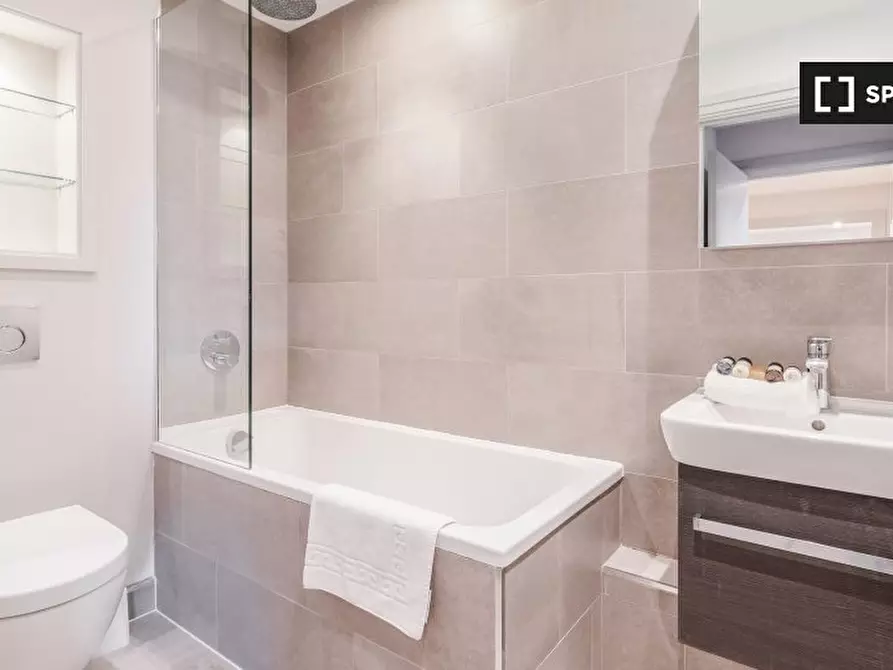 Immagine 17 di Appartamento in affitto  in -40 The Quadrant a Richmond