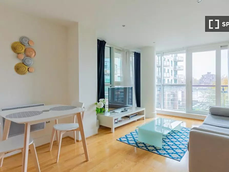 Immagine 6 di Appartamento in affitto  in St George Wharf a Lambeth