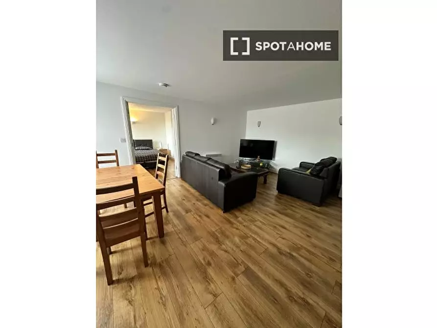 Immagine 3 di Appartamento in affitto  in Commercial Rd a Poplar
