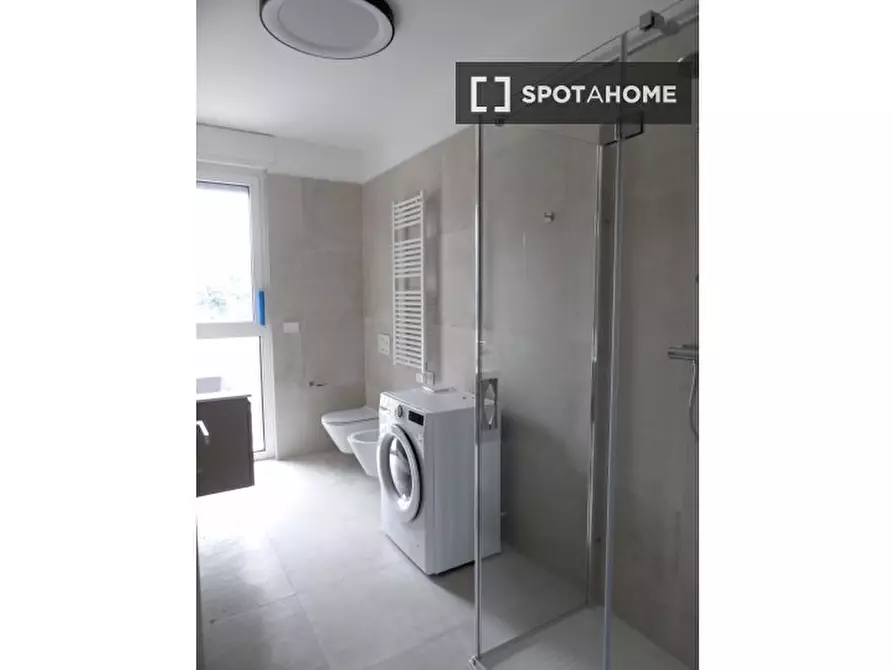 Immagine 4 di Ufficio in affitto  in Via Carlo Ilarione Petitti a Milano