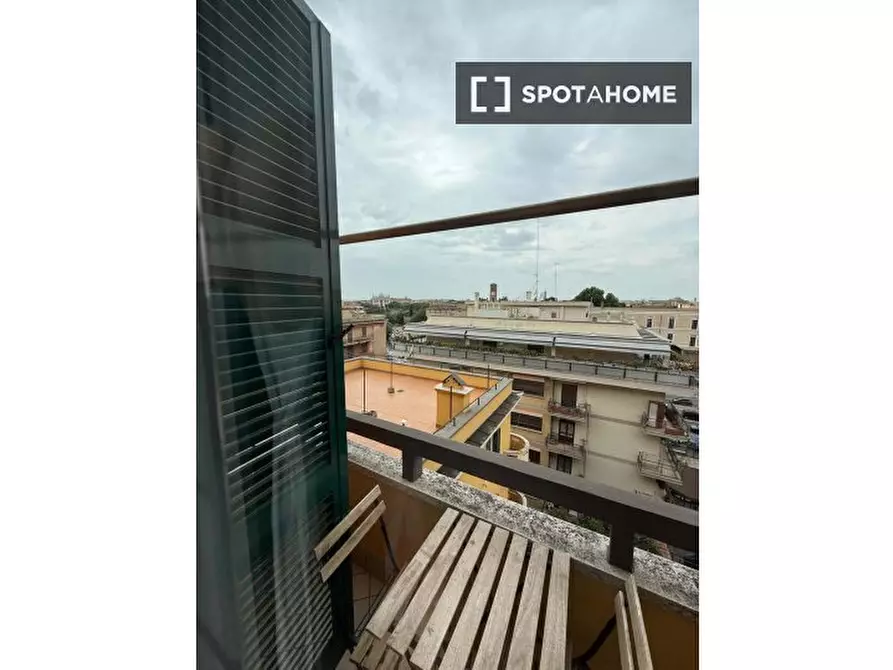 Immagine 5 di Appartamento in affitto  in Via Caltagirone a Roma