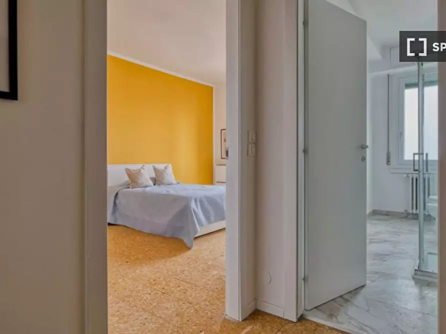 Immagine 7 di Camera condivisa in affitto  in Via Vigevano a Milano
