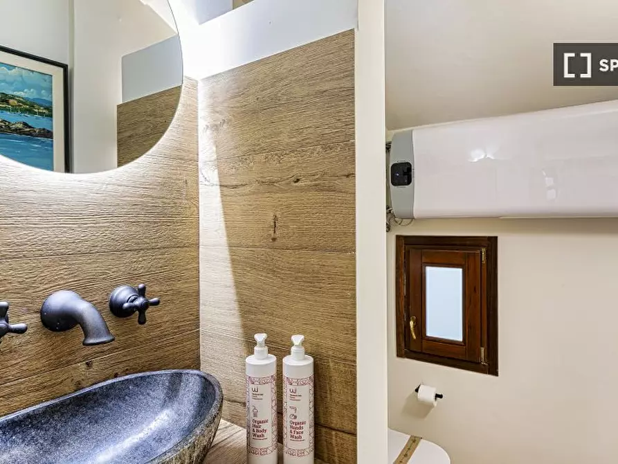 Immagine 8 di Ufficio in affitto  in Vico delle Carabaghe a Genova