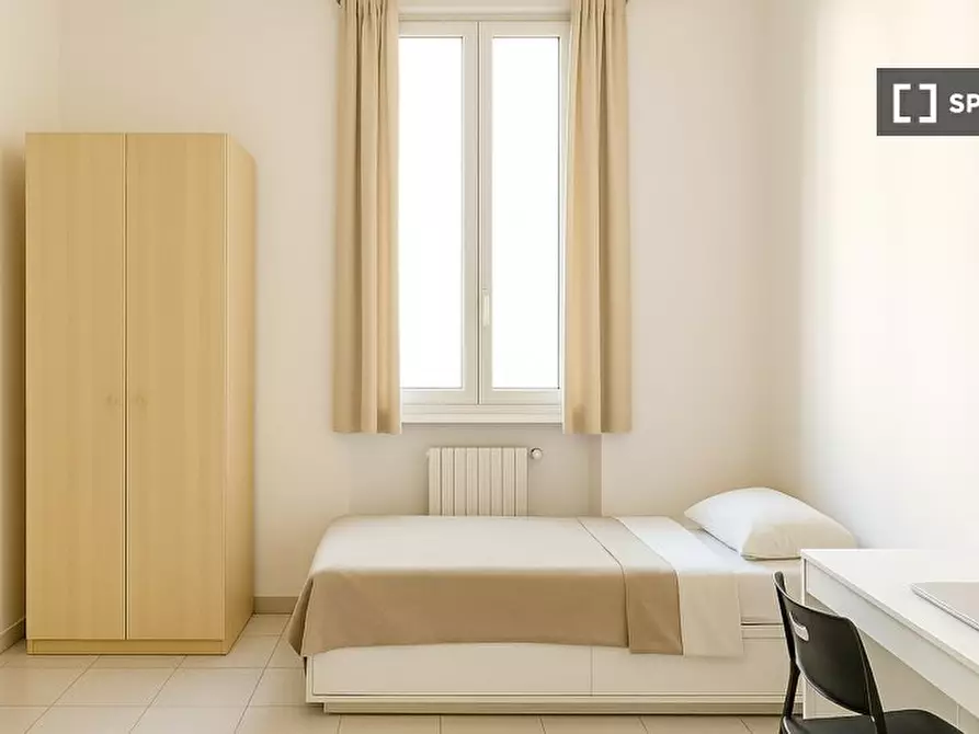 Immagine 2 di Camera condivisa in affitto  in Via Pizzi a Milano