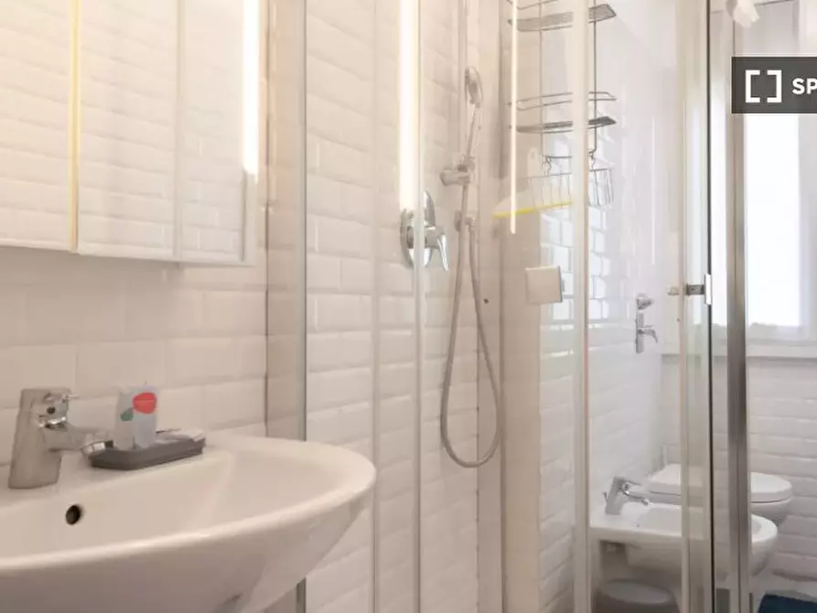 Immagine 12 di Appartamento in affitto  in Via Lario a Milano